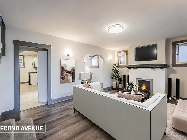 1418 Westfield St — Photo 3