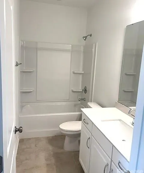 416 Silver Star Blvd — Photo 17