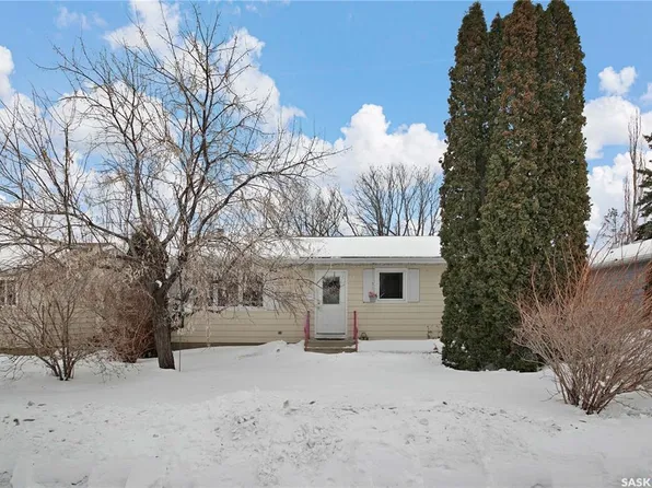 419 Hull CRESCENT, Saskatoon, SK S7M 4H6