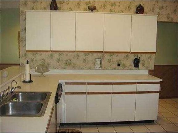 5th image of 5265 NW 75th Ave