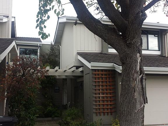 2nd image of 20 Admiralty Pl