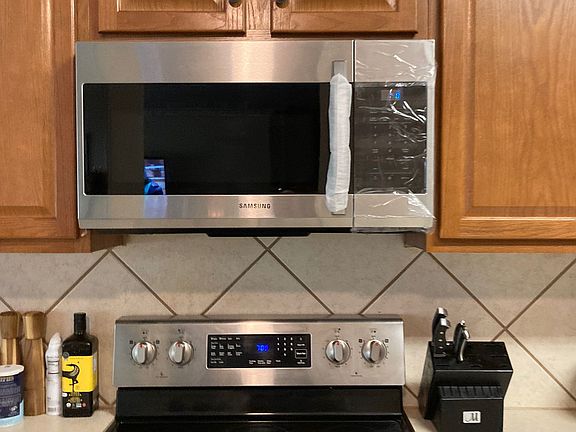 5th image of 3683 King Arthur Ct