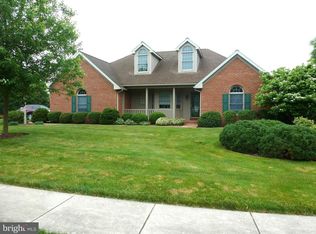 359 Portland Pl, Lititz, PA 17543