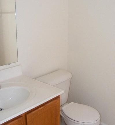3rd image of 521 Dayton View Pl