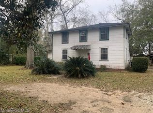 2412 Saint Stephens Rd, Mobile, AL 36617