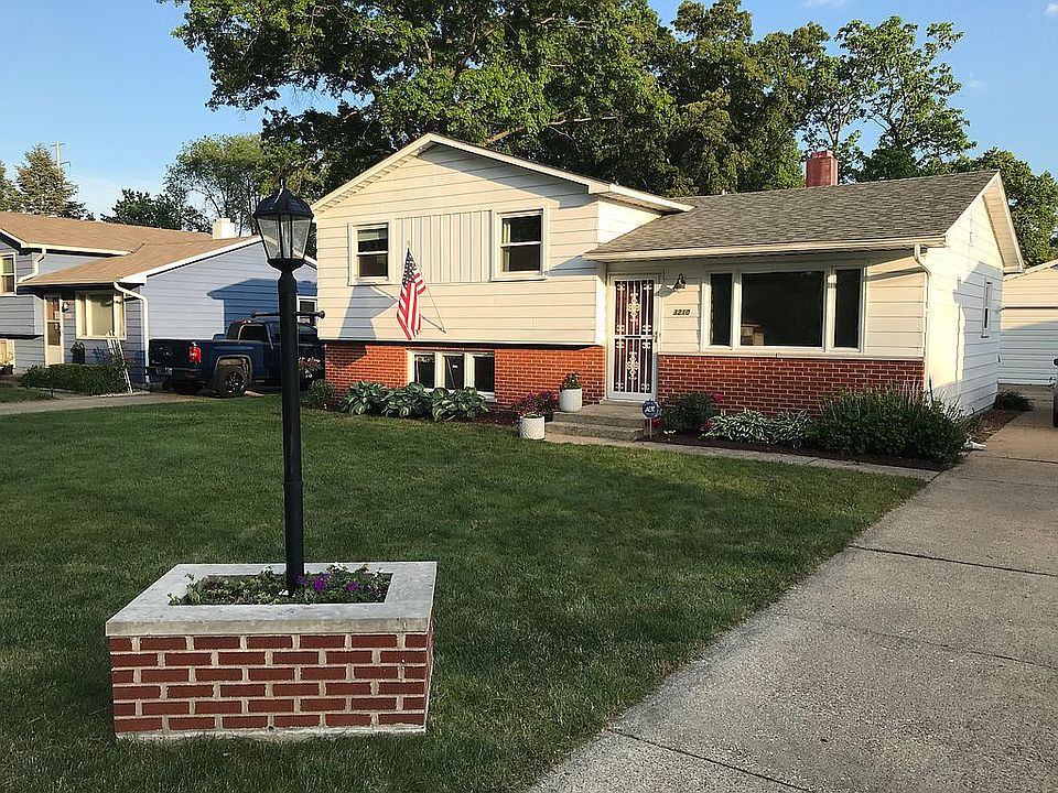 Front Yard and Exterior