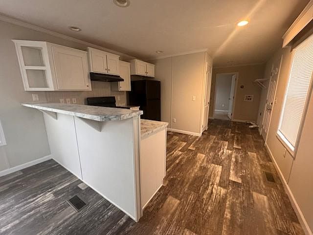 2nd image of 18 John St #133