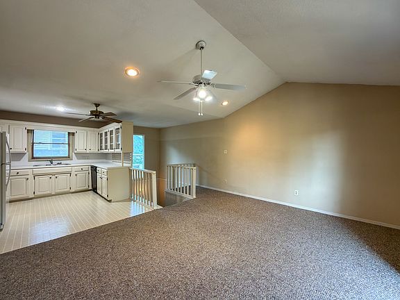 3rd image of 501 May Ave APT 4