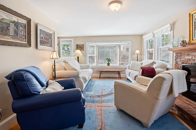3 bed, $3,500 — Photo 2