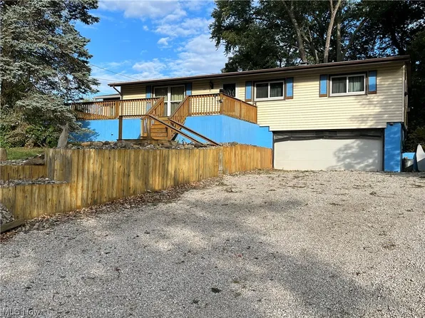 164 Bridge St, Conneaut, OH 44030
