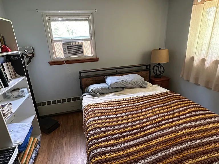 18 Lakeside Dr — Photo 4