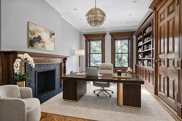 Sold by Christie's International Real Estate Group, LLC | media 9