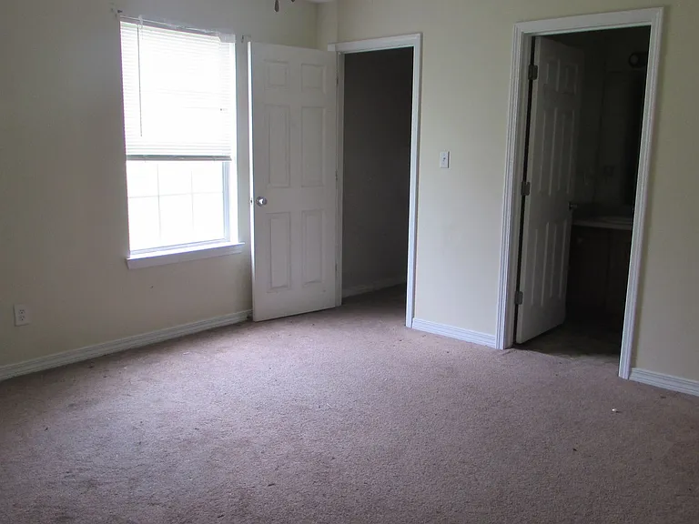 5386 Quail Creek Cir — Photo 8