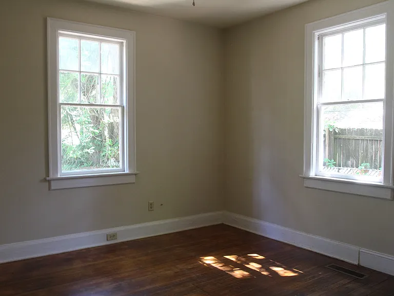 907 W Society Ave #B — Photo 7