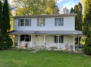 53 Long Bridge Rd, Great Meadows, NJ 07838