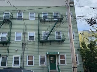 428 New York Ave APT 2R, Jersey City, NJ 07307