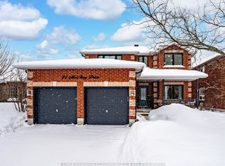 27 McAvoy Dr, Barrie, ON L4N 0P8