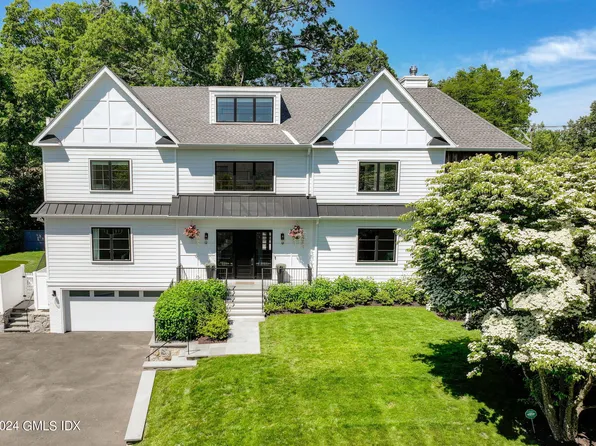 2 Winthrop Dr, Riverside, CT 06878