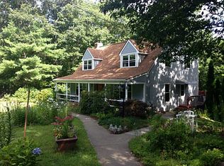 311 Log Rd, Smithfield, RI 02917