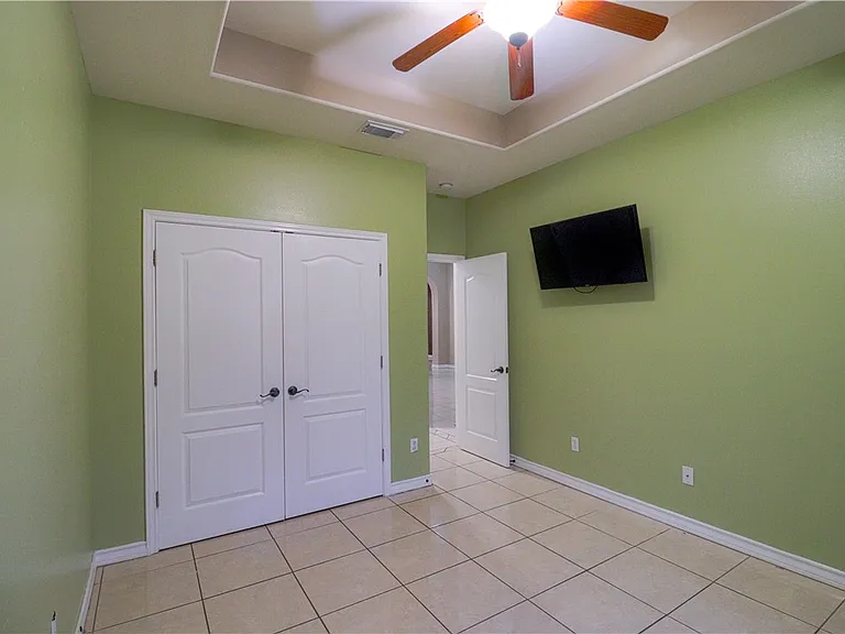 6842 Old Square Dr — Photo 11