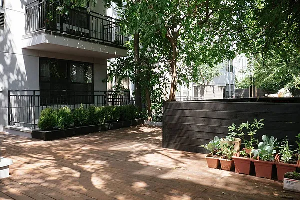 Rented by Nest Seekers International | media 34