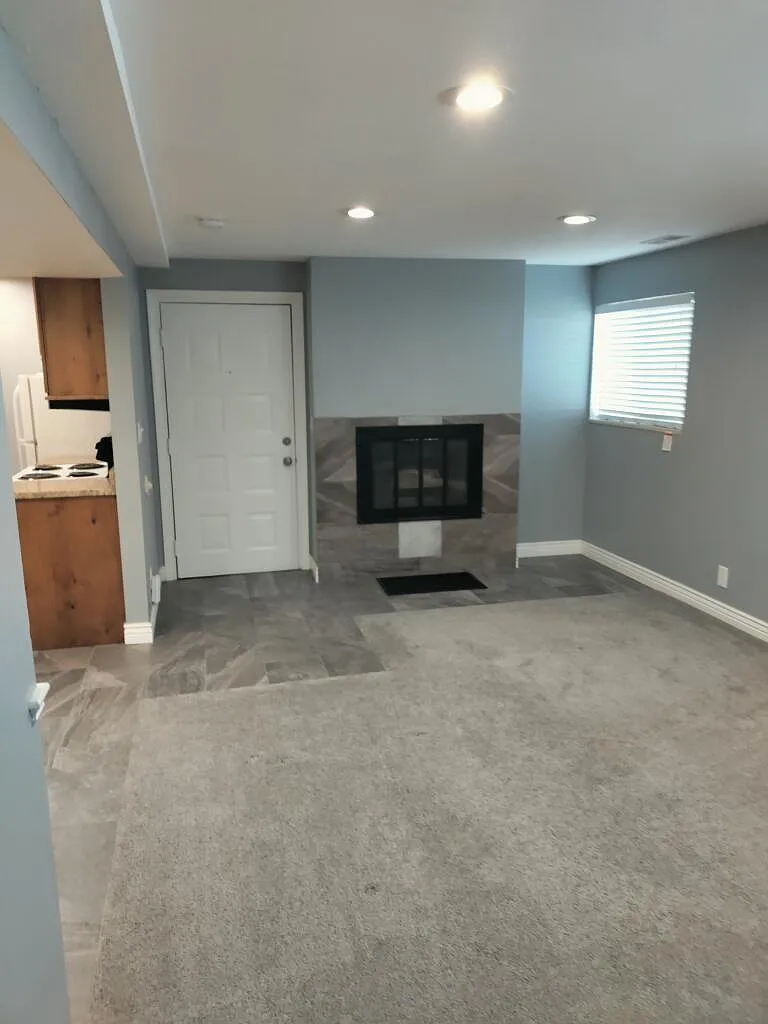 1 bed, 500 sqft, $1,000 — Photo 3