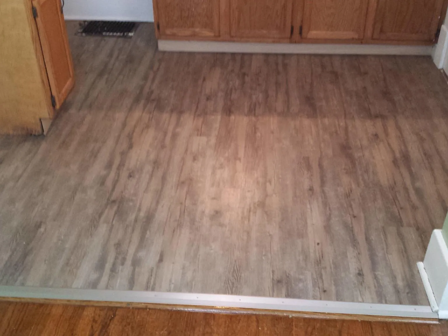 2 bed, $850 — Photo 2