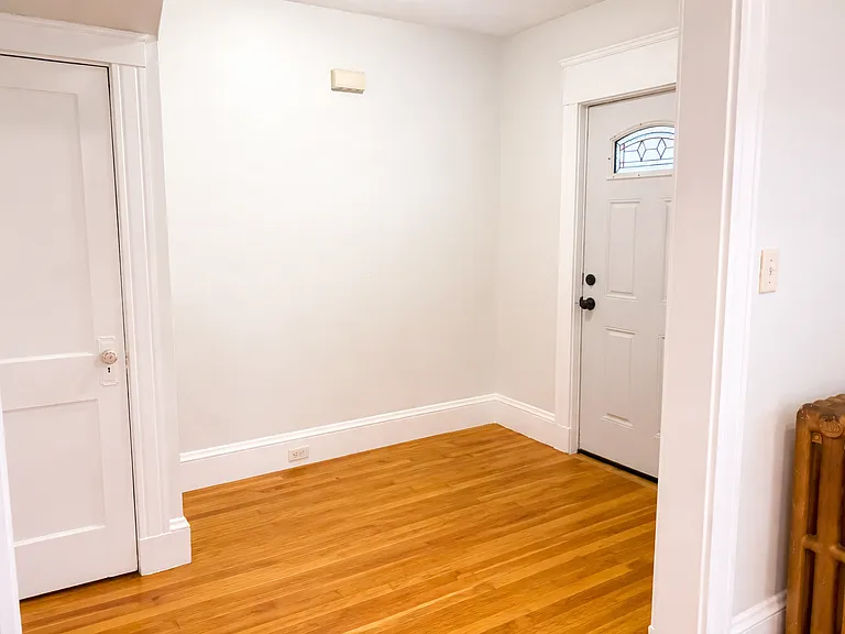14 Walter St #1 — Photo 2