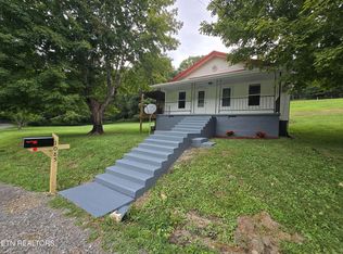 1085 Lick Branch Rd, Ewing, VA 24248