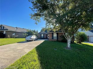 102 Southwark Ave, Fairhope, AL 36532