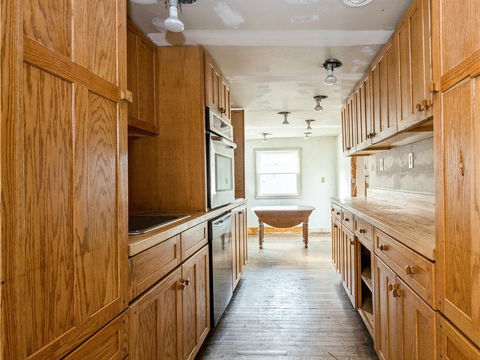 2 E Hook Cross Rd, Hopewell Junction, NY 12533 MLS H6225617 Zillow