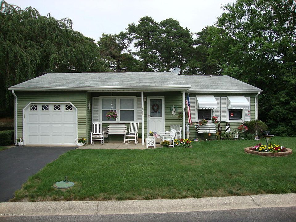 1st image of 16 Caribou Dr #70