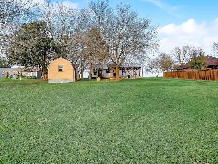 the backyard, plenty of space. Shed in the back