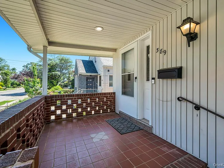 389 Hamilton Ave — Photo 4