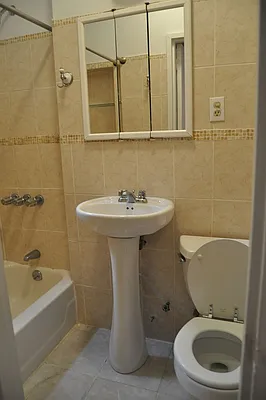 Rented by Sky Management | media 7