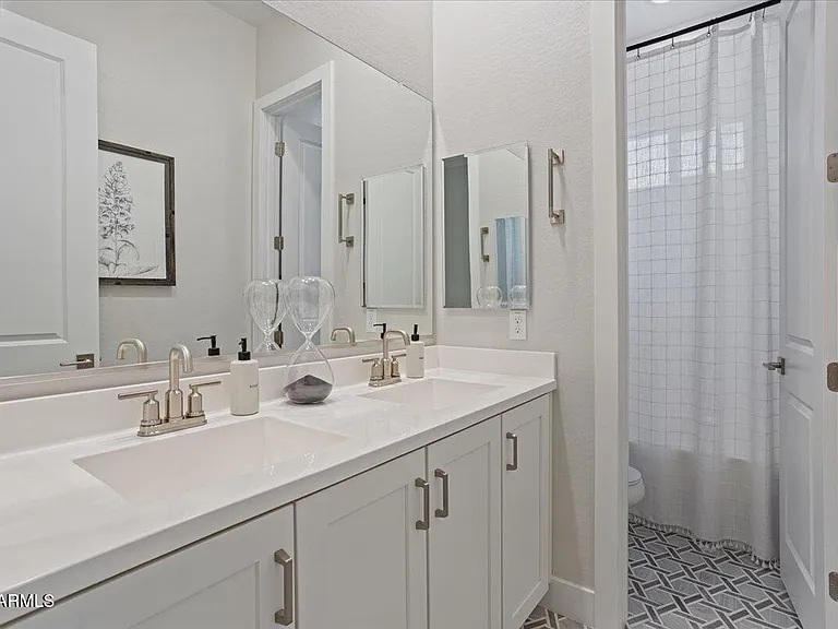 21147 W Hillcrest Blvd — Photo 20