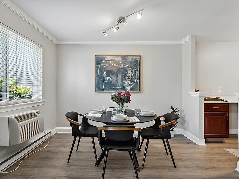 Ridgeway Place — Photo 18