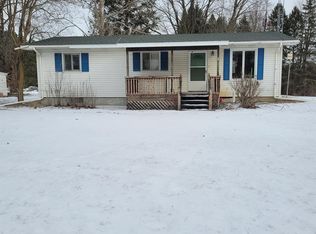 4986 W Tyler Rd, Alma, MI 48801