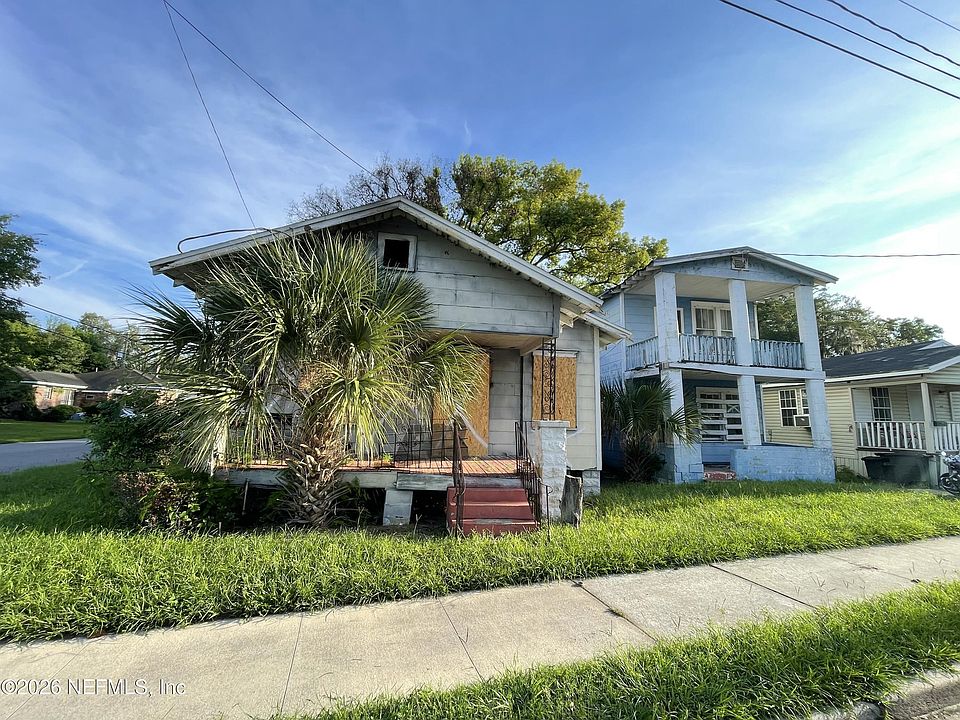 1st image of 151 W 21st Street