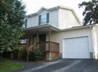 306 Moneymaker Ln, Jacksboro, TN 37757