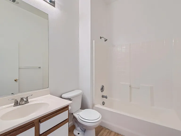 1720 Dwayne Stedman Ave — Photo 21