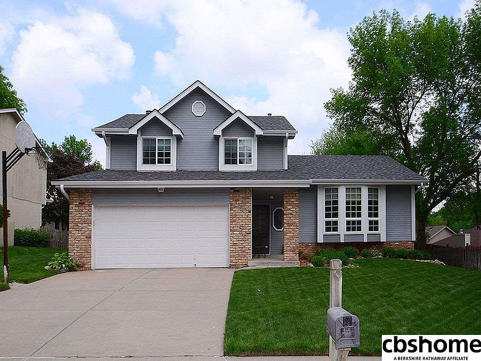 1st image of 15012 Hawthorne Cir