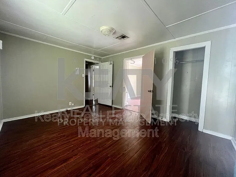 109 Dora St — Photo 4