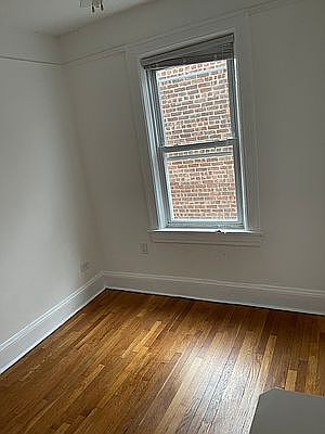 4th image of 5783 Mosholu Ave #3