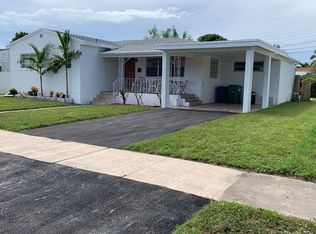 840 NE 179th Ter, Miami, FL 33162