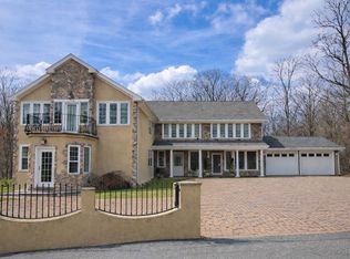 62 Golden Hills Rd, Saugus, MA 01906