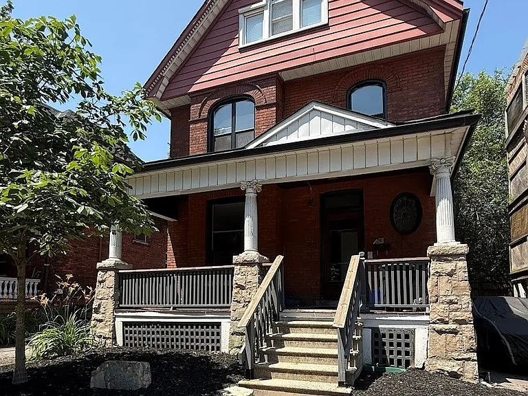 28 Eastbourne Ave #2 — Photo 1