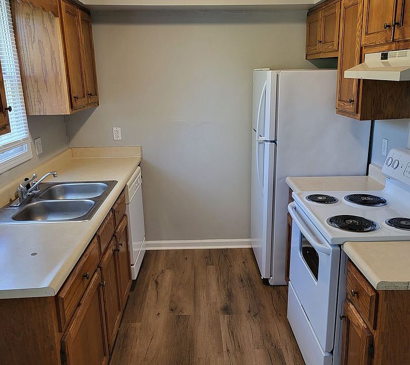 1st image of 201 Courtland Ave APT 15