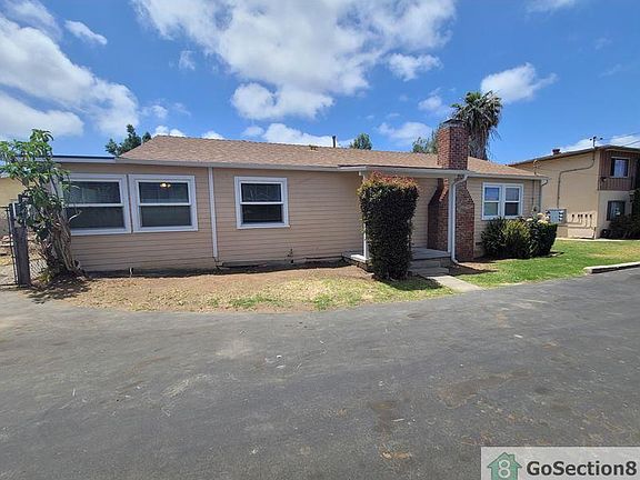 2nd image of 2912 E 18th St #2920