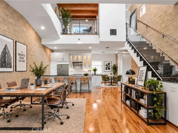 717 N Highland Ave Suite 21, Los Angeles, CA 90038
